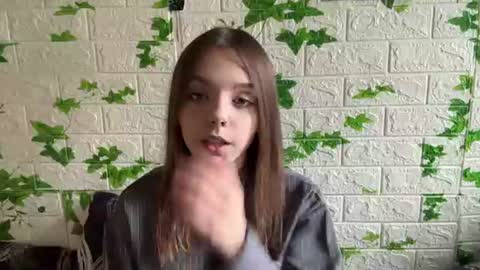 Lisa online show from 06/17/26, 06:05