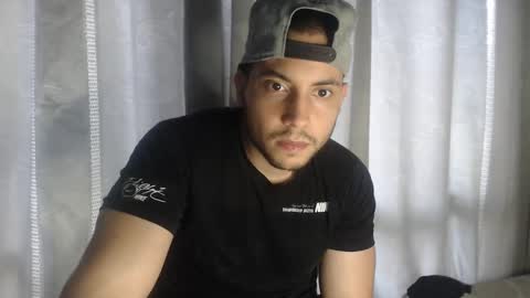 Snapshot of armando_2002 chatting on 10/17/25, 05:59 ARMANDO online show from 10/17/25, 05:59