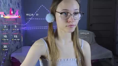 armurra online show from 10/18/25, 03:02