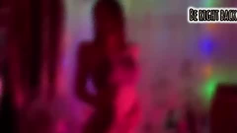 Snapshot of armurra chatting on 04/12/26, 06:07 armurra online show from 04/12/26, 06:07