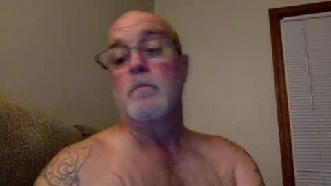 Snapshot of armyguy5311 chatting on 08/04/26, 02:37 armyguy5311 online show from 08/04/26, 02:37