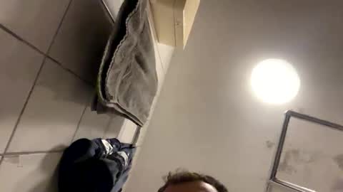 armyskater32 online show from 09/16/25, 08:43