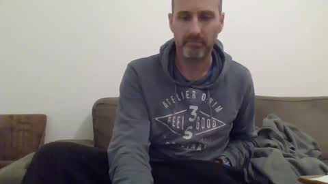 arnaud502700 online show from 12/04/24, 10:41