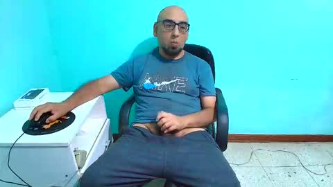 arnelux72 online show from 09/29/25, 05:01