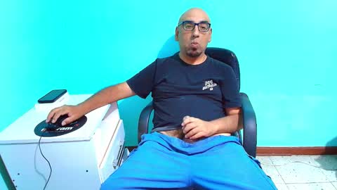 arnelux72 online show from 02/01/26, 05:17