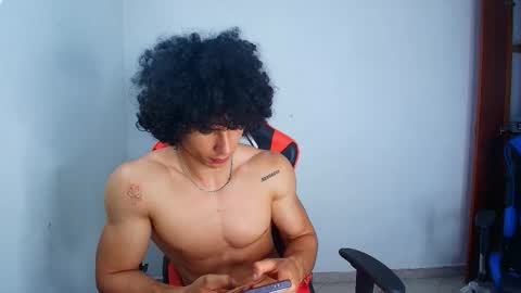 arnold black online show from 09/16/25, 12:06