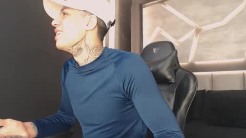 Arohom Lester online show from 11/28/25, 11:02