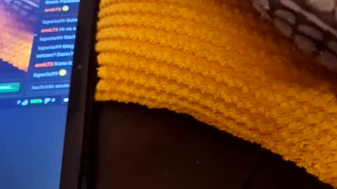 Snapshot of arok73 chatting on 09/27/25, 10:26 Arok online show from 09/27/25, 10:26