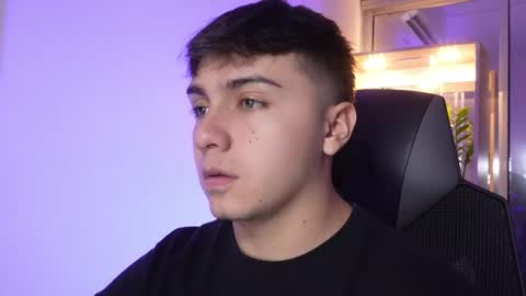 aron__cooper online show from 12/03/25, 09:35