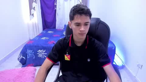 Aaron online show from 10/08/25, 07:55