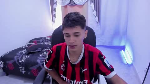 Aaron online show from 11/28/25, 08:00