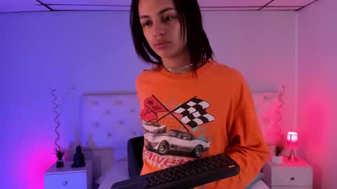 Aron cruz  online show from 09/20/25, 01:45