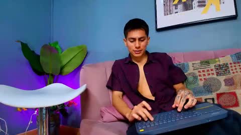 aron_pulse online show from 04/17/26, 02:20