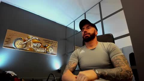 Snapshot of arongrant chatting on 12/06/24, 09:43 AronGrant online show from 12/06/24, 09:43