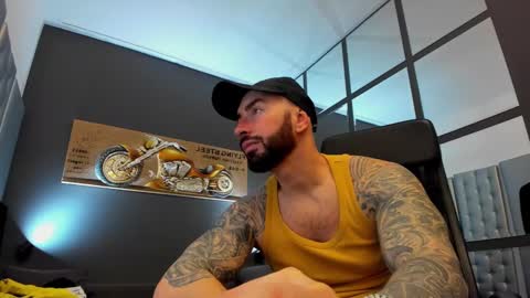 Snapshot of arongrant chatting on 01/26/25, 08:57 AronGrant online show from 01/26/25, 08:57