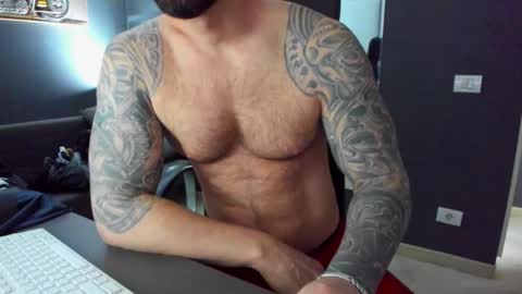 Snapshot of arongrant chatting on 01/31/25, 11:46 AronGrant online show from 01/31/25, 11:46