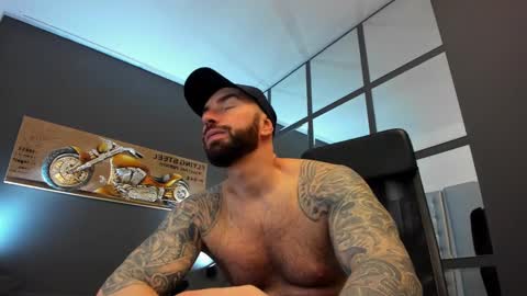 Snapshot of arongrant chatting on 02/02/25, 08:46 AronGrant online show from 02/02/25, 08:46