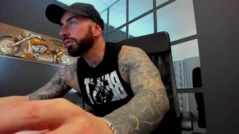 Snapshot of arongrant chatting on 02/24/25, 08:17 AronGrant online show from 02/24/25, 08:17