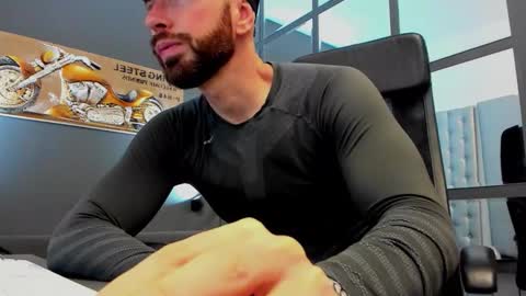 AronGrant online show from 02/18/26, 10:22