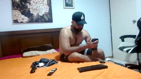 aronmiller online show from 09/21/25, 05:36