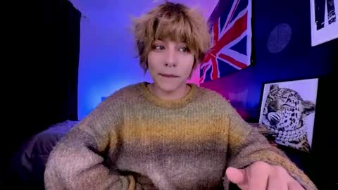 Aaron  online show from 06/10/26, 05:07