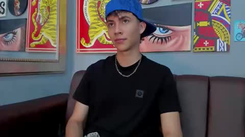 Arontawers online show from 03/23/26, 07:18