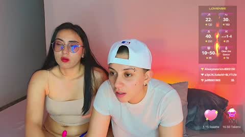 Snapshot of arontroy_wi chatting on 12/09/24, 06:34 noah and ivy online show from 12/09/24, 06:34