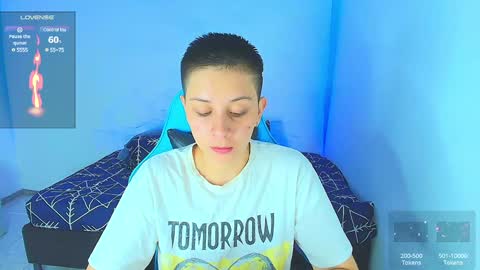 Snapshot of arontroy_wi chatting on 01/09/25, 09:27 noah and ivy online show from 01/09/25, 09:27