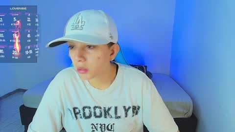 Snapshot of arontroy_wi chatting on 01/10/25, 09:13 noah and ivy online show from 01/10/25, 09:13