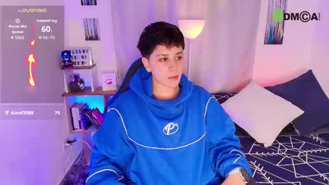 Snapshot of arontroy_wi chatting on 11/18/25, 10:09 noah and ivy online show from 11/18/25, 10:09