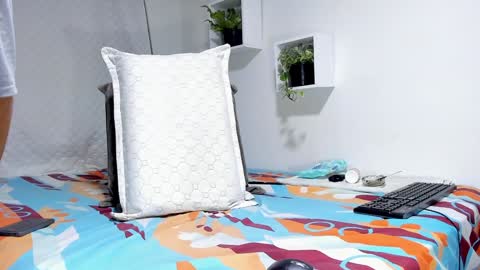 Snapshot of aronxx_ chatting on 02/06/25, 10:15 BLACK FRIDAY 55 OFF ON MY ONLYFANS. online show from 02/06/25, 10:15