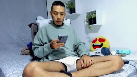 Snapshot of aronxx_ chatting on 02/11/25, 10:04 BLACK FRIDAY 55 OFF ON MY ONLYFANS. online show from 02/11/25, 10:04