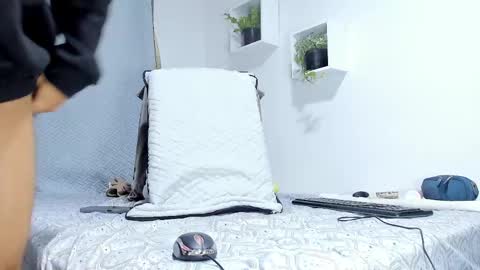 Snapshot of aronxx_ chatting on 02/19/25, 09:50 BLACK FRIDAY 55 OFF ON MY ONLYFANS. online show from 02/19/25, 09:50