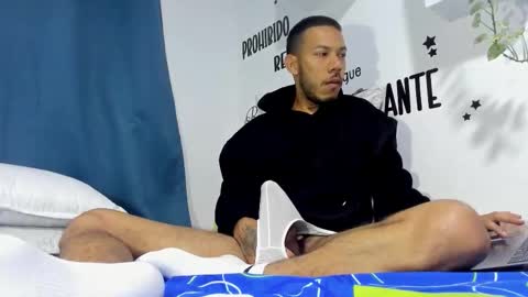 Snapshot of aronxx_ chatting on 10/20/25, 11:10 BLACK FRIDAY 55 OFF ON MY ONLYFANS. online show from 10/20/25, 11:10