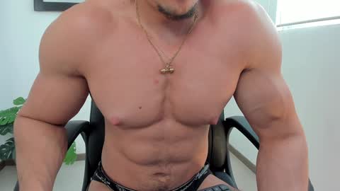   online show from 02/05/25, 08:25