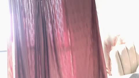 Snapshot of aroon_connor chatting on 07/17/26, 09:52 online show from 07/17/26, 09:52