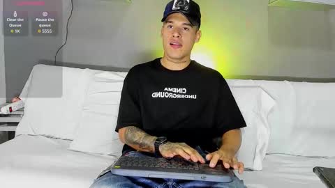 AROON HOT online show from 02/19/26, 09:22