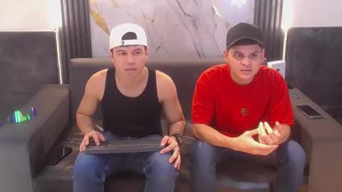 Aroon   online show from 04/18/26, 04:05