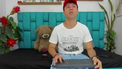 Aroon   online show from 06/07/26, 12:31