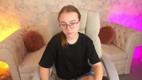 arrinawair online show from 11/04/25, 08:35