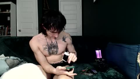 Snapshot of arsenic___ chatting on 01/09/25, 02:01 Arsenic online show from 01/09/25, 02:01