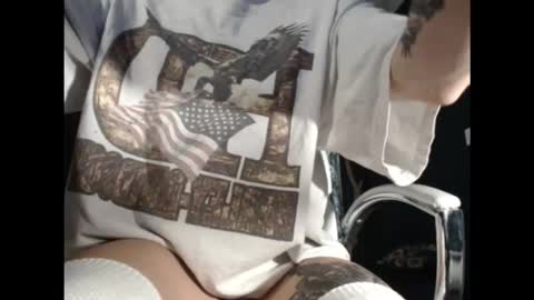 Snapshot of arsenic___ chatting on 02/11/26, 04:23 Arsenic online show from 02/11/26, 04:23