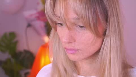 Snapshot of artease chatting on 10/12/25, 07:29 Arti Next Streams - online show from 10/12/25, 07:29