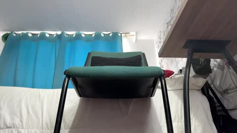 Snapshot of arteemiis chatting on 12/31/24, 09:21 online show from 12/31/24, 09:21