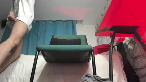 Snapshot of arteemiis chatting on 01/06/25, 10:47 online show from 01/06/25, 10:47