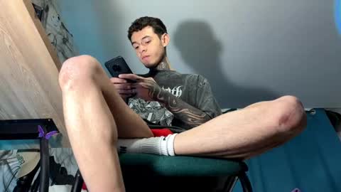 Snapshot of arteemiis chatting on 01/22/25, 02:35 online show from 01/22/25, 02:35