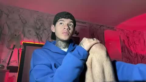 Snapshot of arteemiis chatting on 01/29/25, 01:05 online show from 01/29/25, 01:05