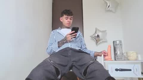 Snapshot of arteemiis chatting on 09/10/25, 11:10 online show from 09/10/25, 11:10