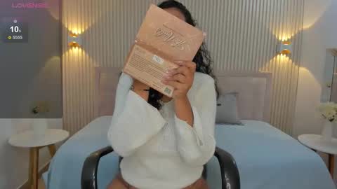 arteemisaa online show from 09/17/25, 02:13