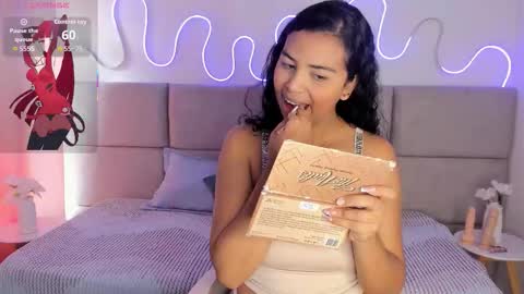 arteemisaa online show from 12/18/25, 07:31